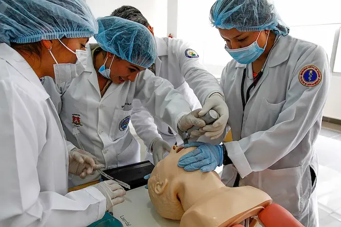 Día de la medicina peruana